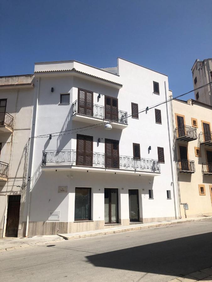 Porta Del Golfo Apartments & Suites Castellammare del Golfo Bagian luar foto