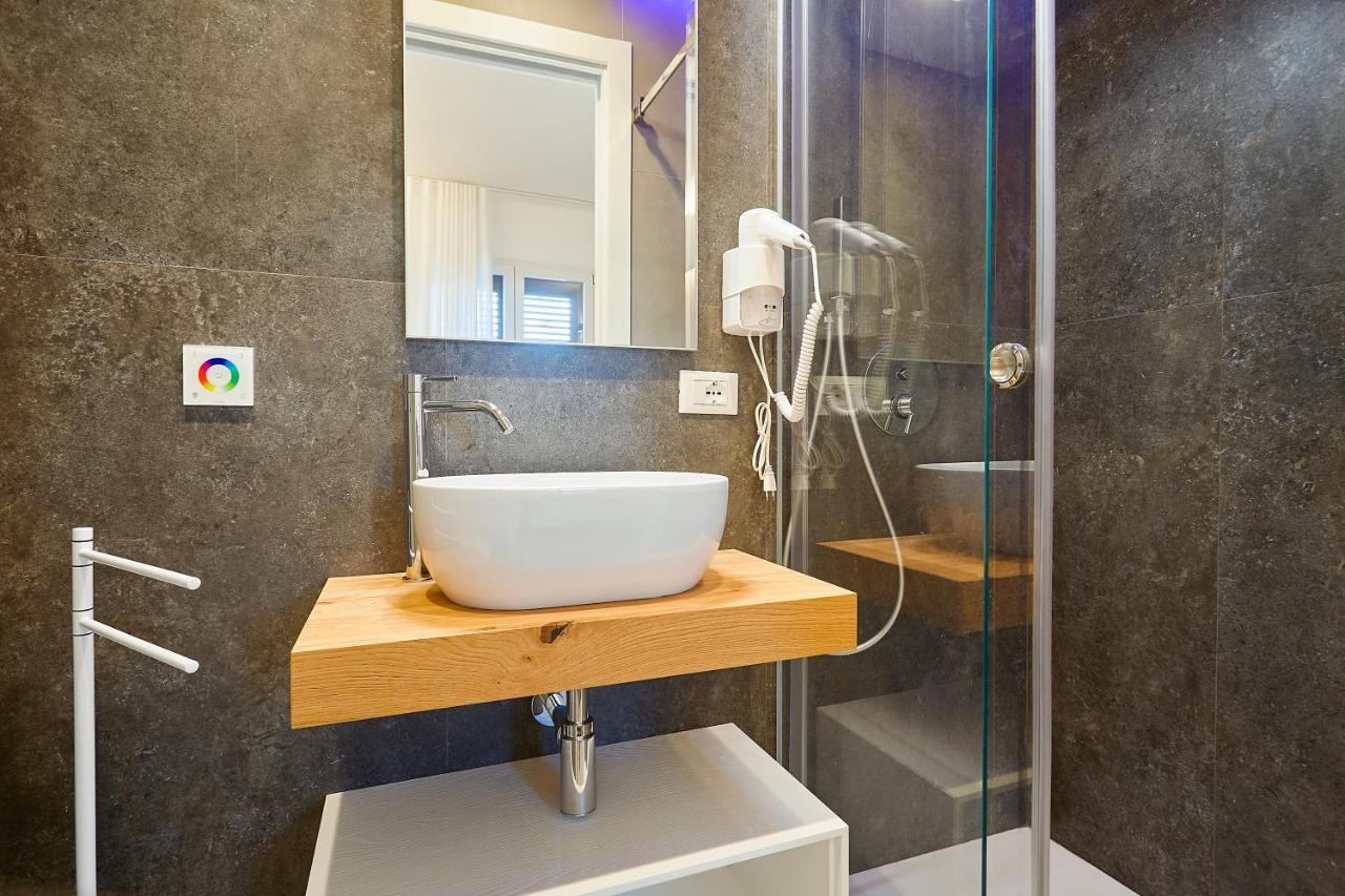 Porta Del Golfo Apartments & Suites Castellammare del Golfo Bagian luar foto