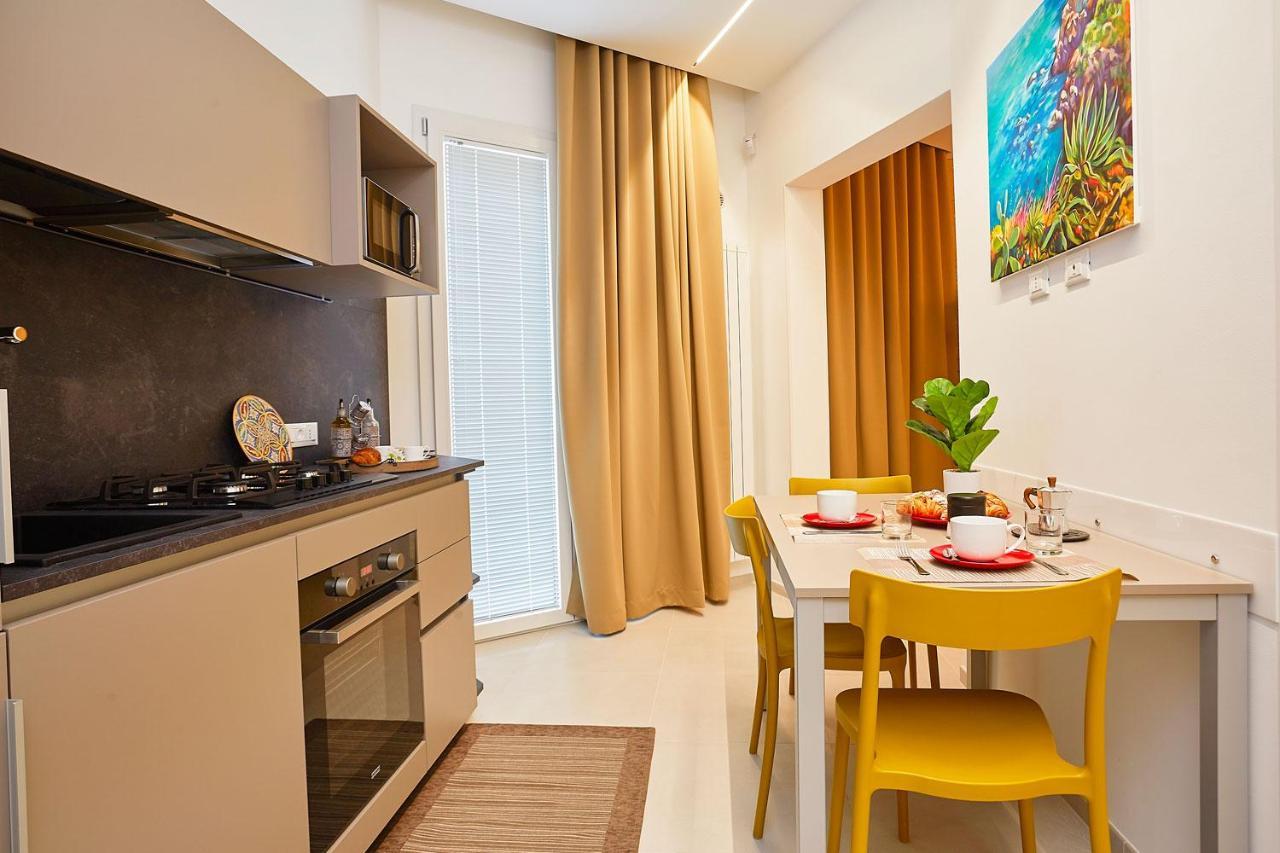 Porta Del Golfo Apartments & Suites Castellammare del Golfo Bagian luar foto