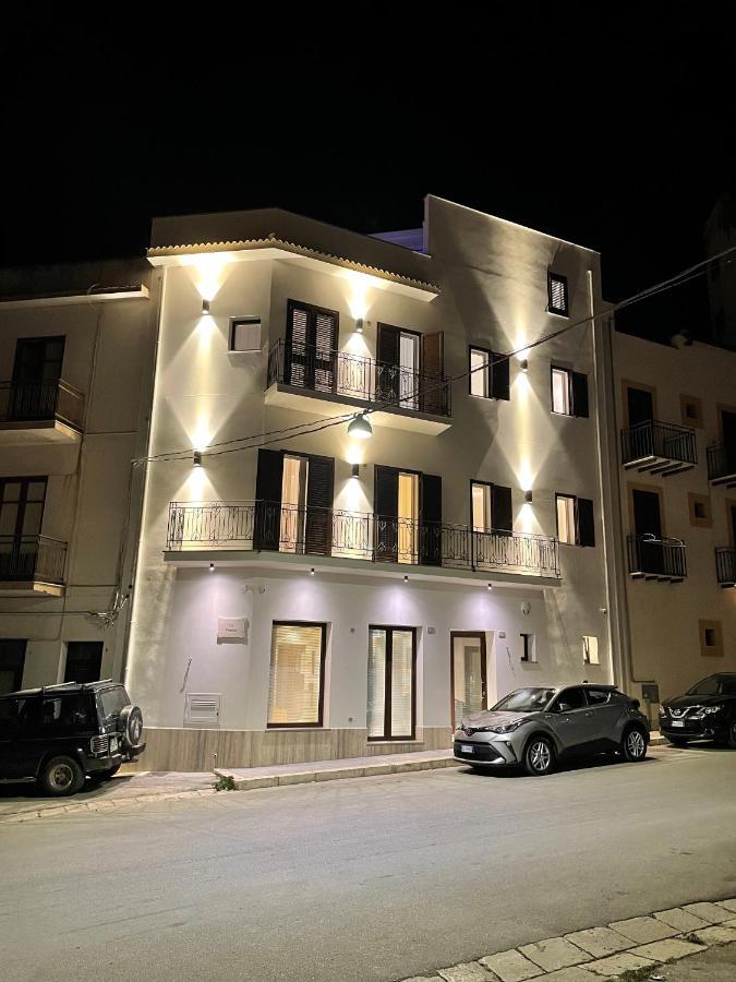 Porta Del Golfo Apartments & Suites Castellammare del Golfo Bagian luar foto